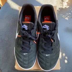 Sold out: Nike SB GATO ISO - black/white
